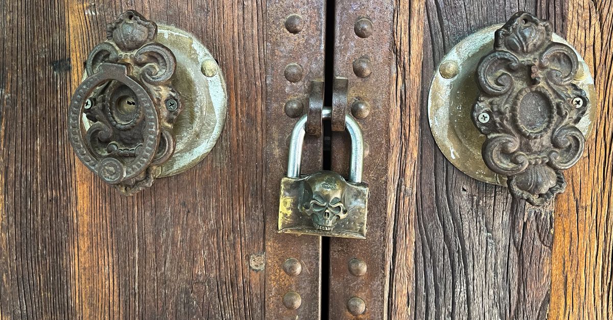 How Much Does a Locksmith Charge in Riverview, FL? — Rapid Locksmith