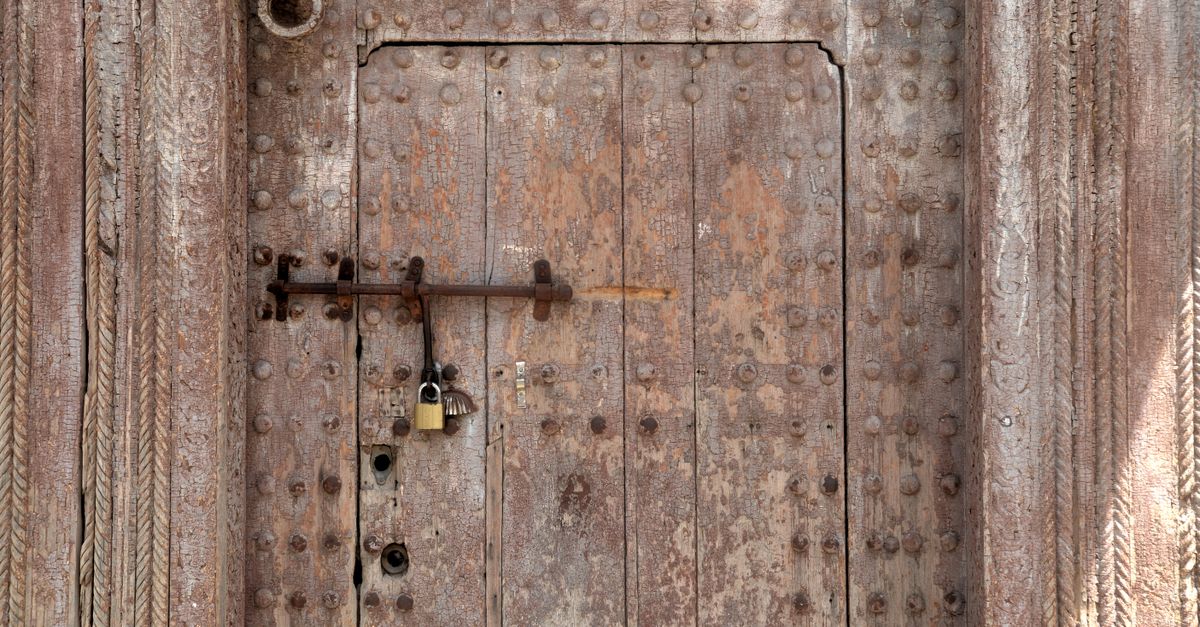 front door lock key — Rapid Locksmith