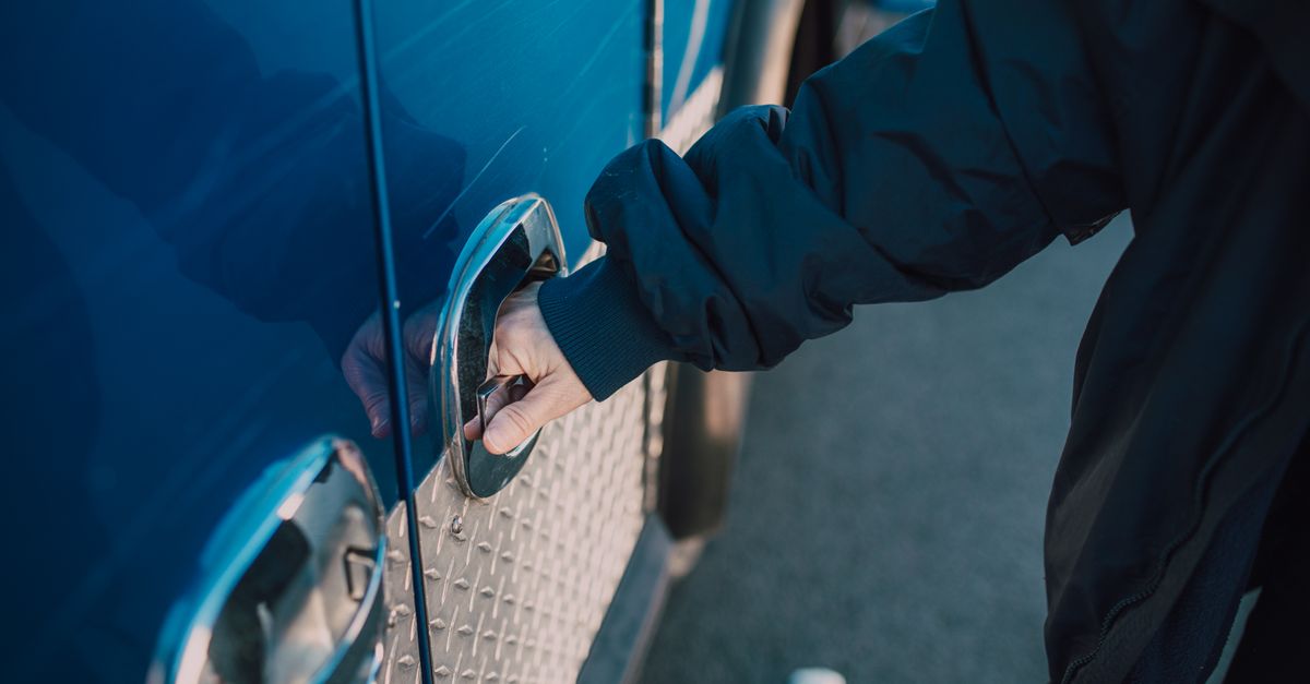 locksmith service technician — Rapid Locksmith